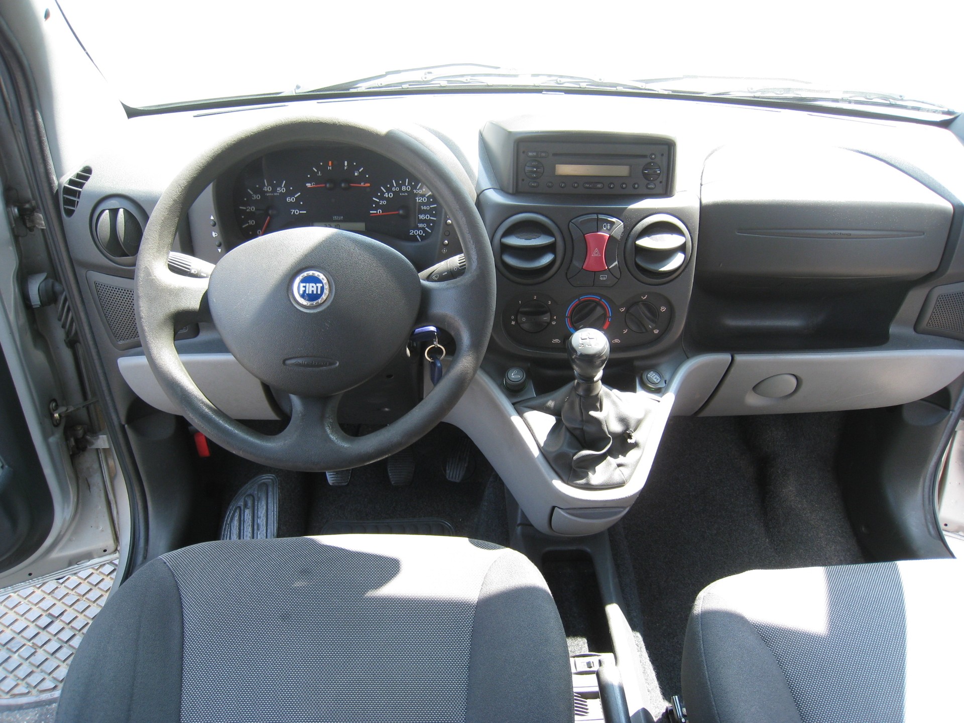 FIAT Doblò 1.6 Bipower Active-image-14