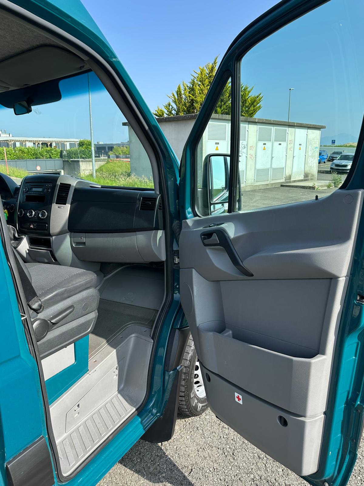 MERCEDES-BENZ 311 CDI-image-29