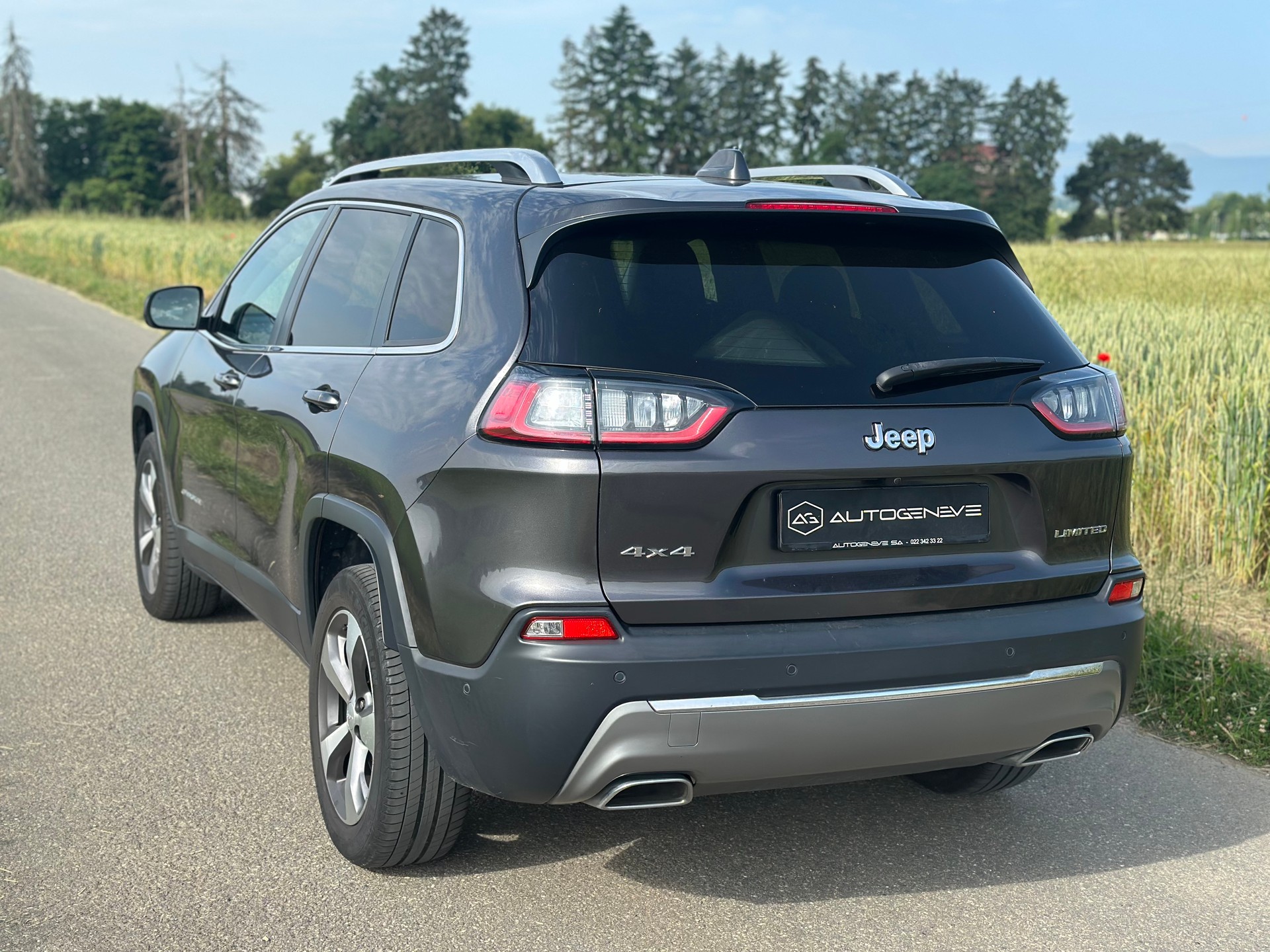 JEEP Cherokee 2.0 Limited AWD Drive I 9ATX-image-6