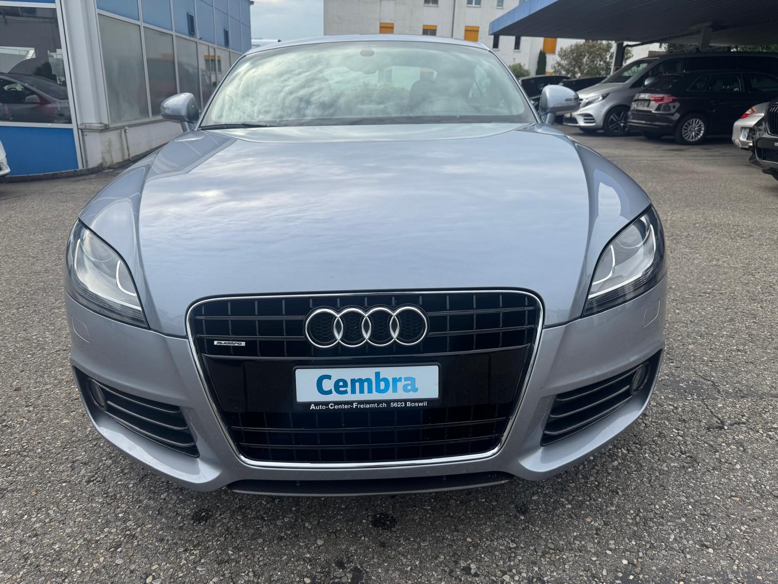 AUDI TT Coupé 3.2 quattro-image-8