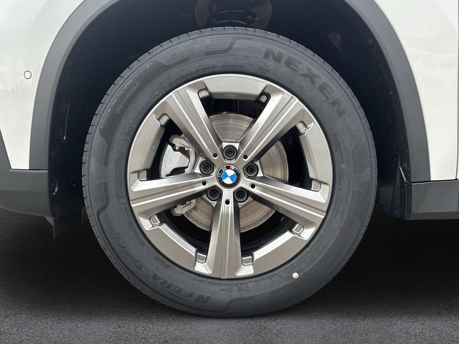 BMW X1 sDrive 18d-image-8