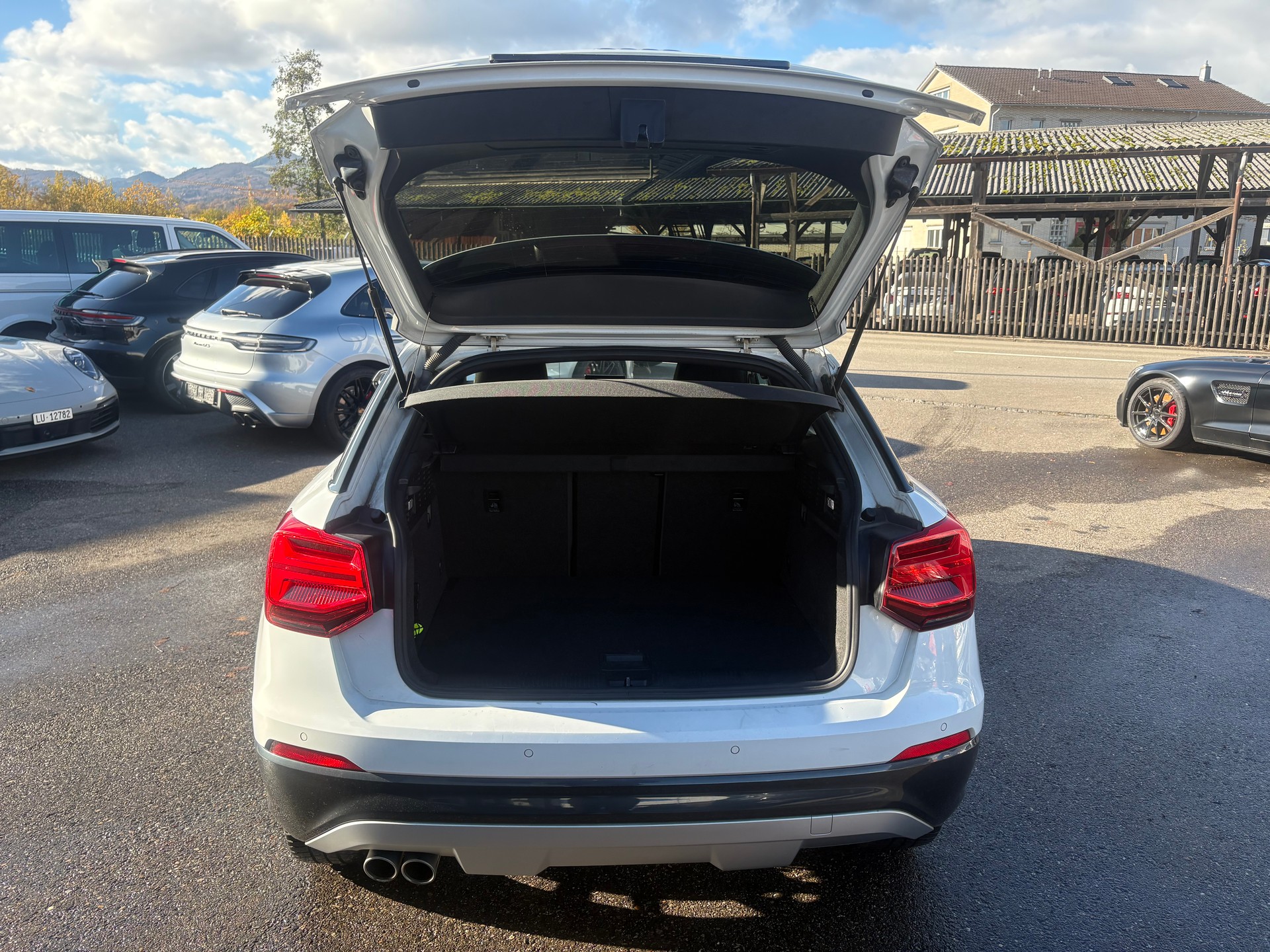 AUDI Q2 2.0 TDI sport quattro S-tronic-image-4