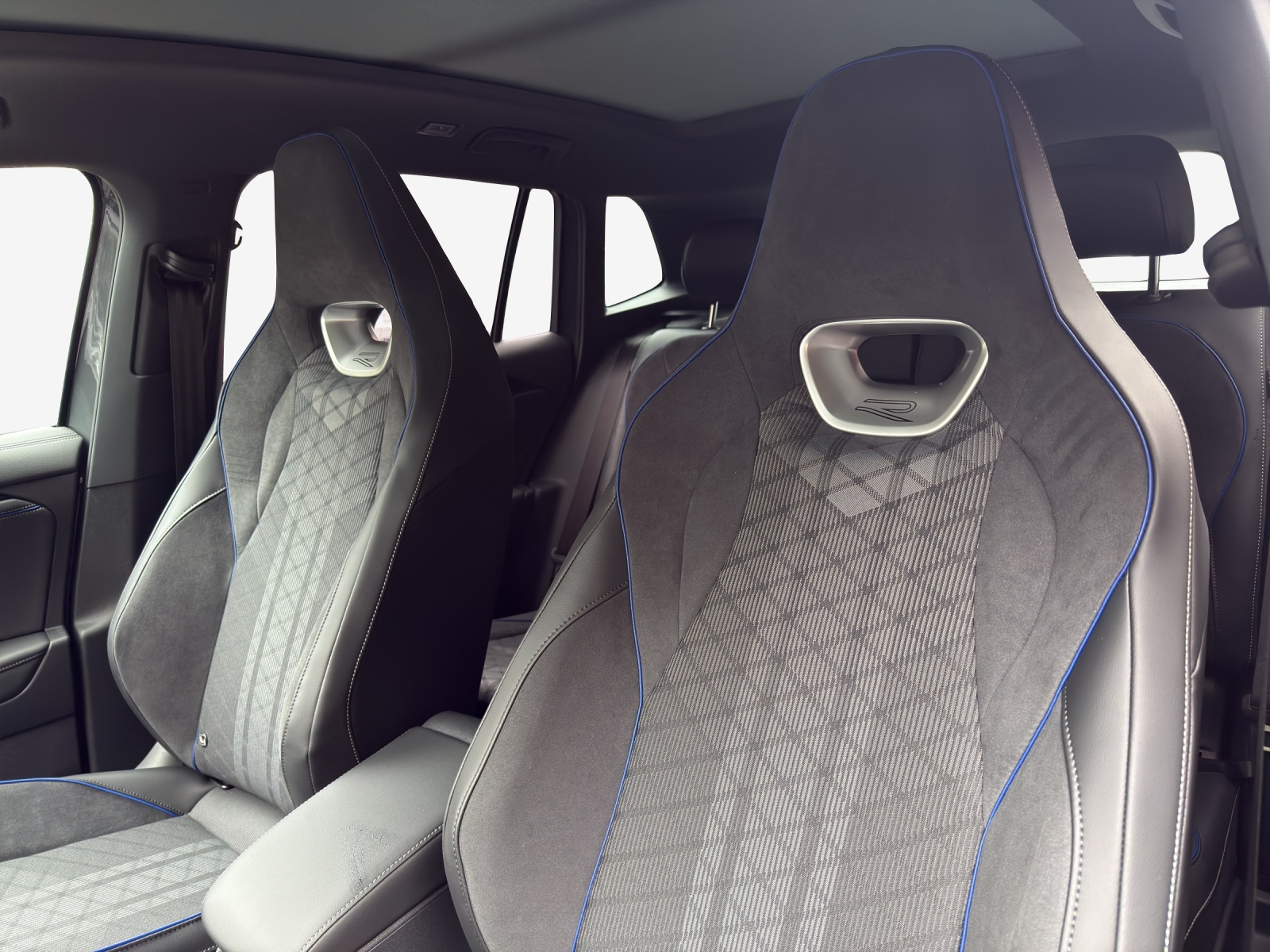 VW Tiguan 2.0 TSI DSG R-Line 4Motion-image-14