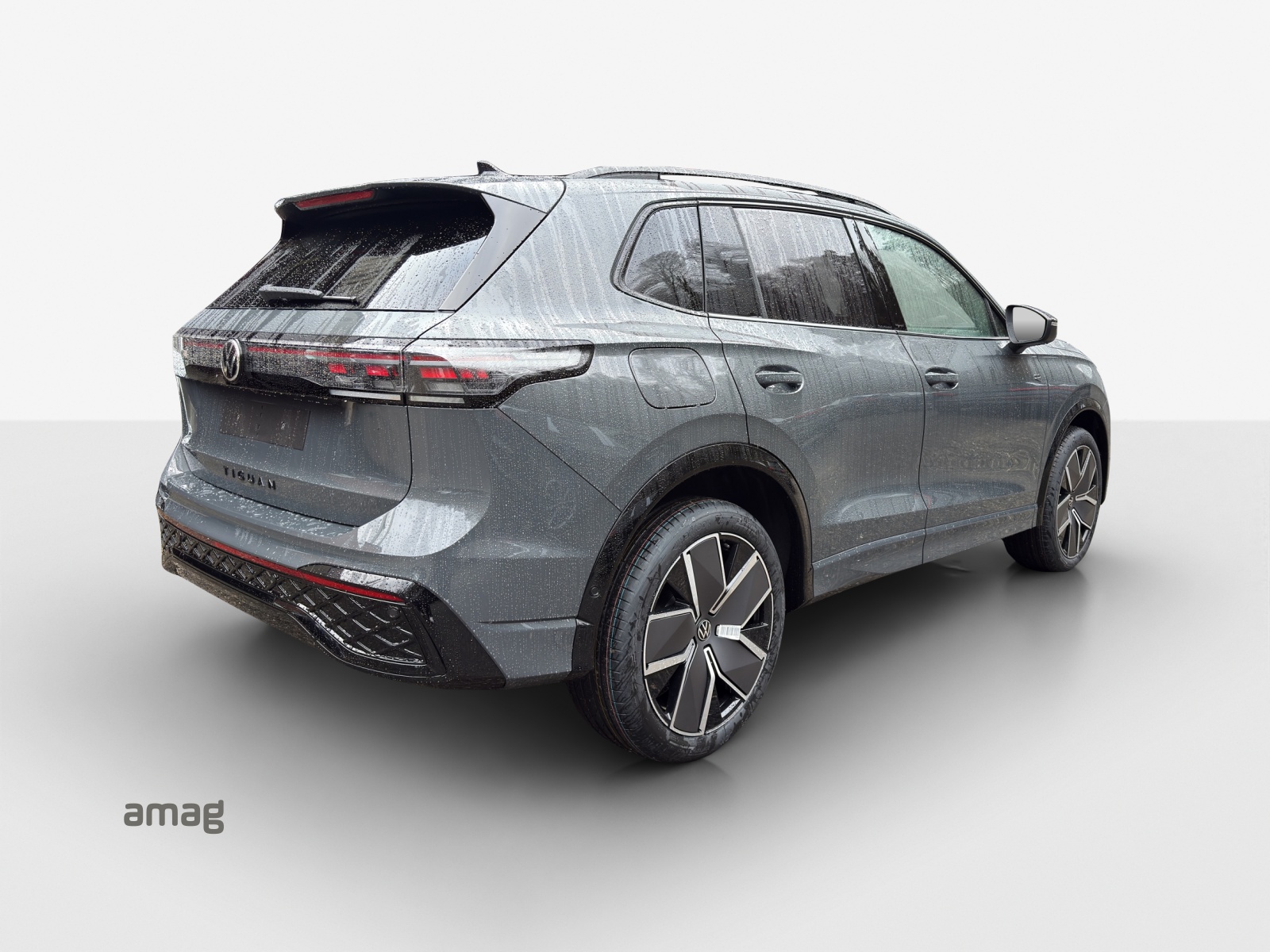 VW Tiguan 2.0 TSI DSG R-Line 4Motion-image-4