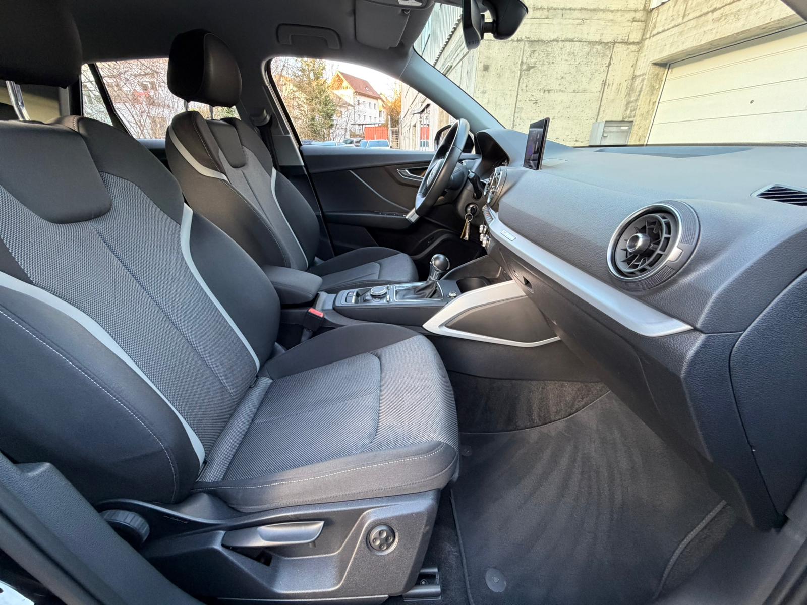 AUDI Q2 30 TFSI Sport S-tronic-image-17