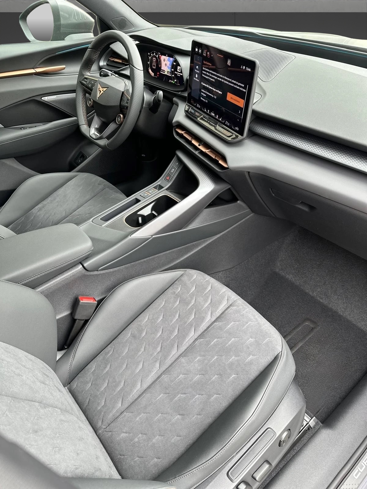 CUPRA Terramar 2.0 VZ * Sennheiser * Memory * Akebono Bremsen *-image-12