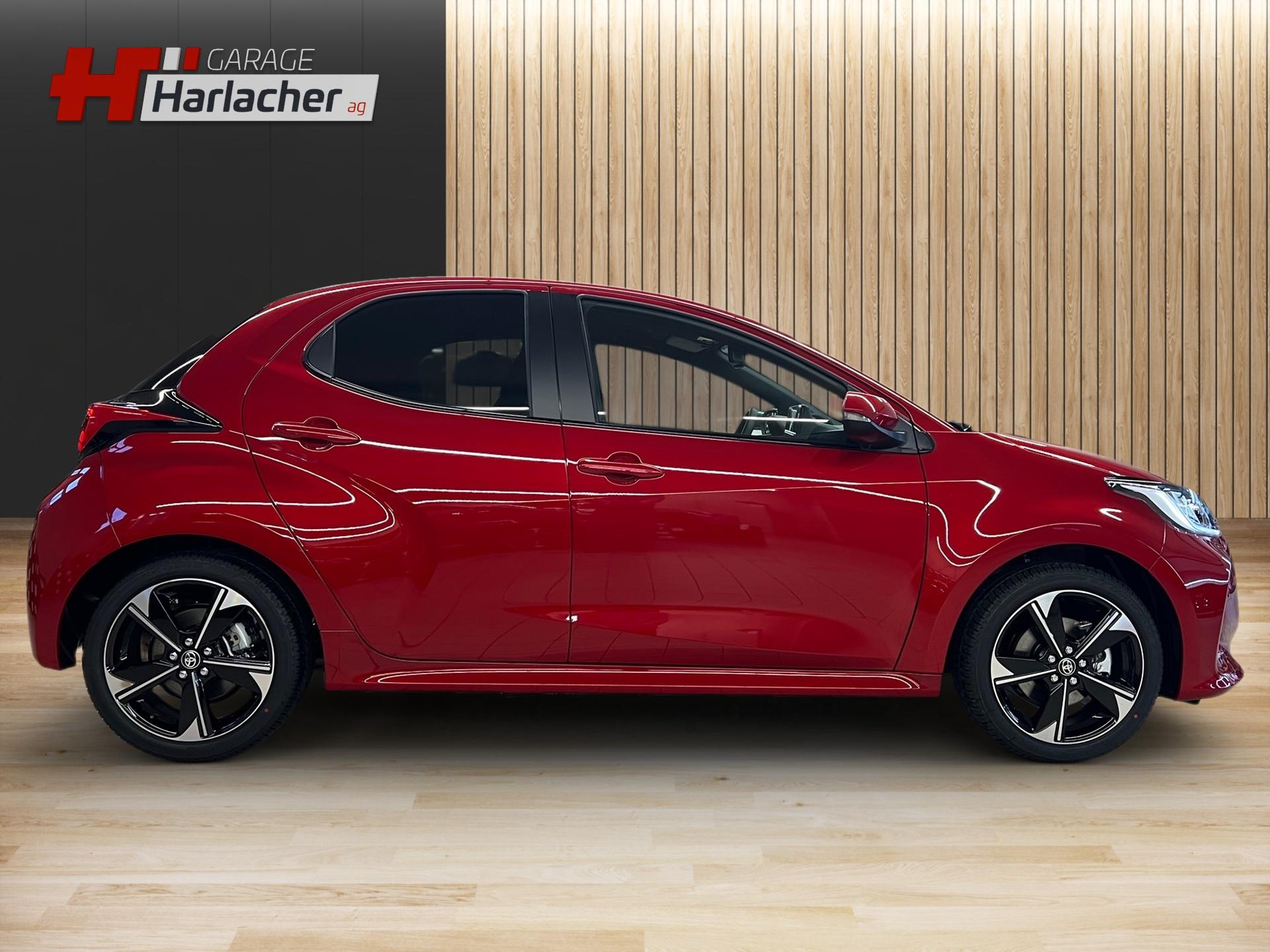 TOYOTA Yaris 1.5 Premium e-CVT-image-3