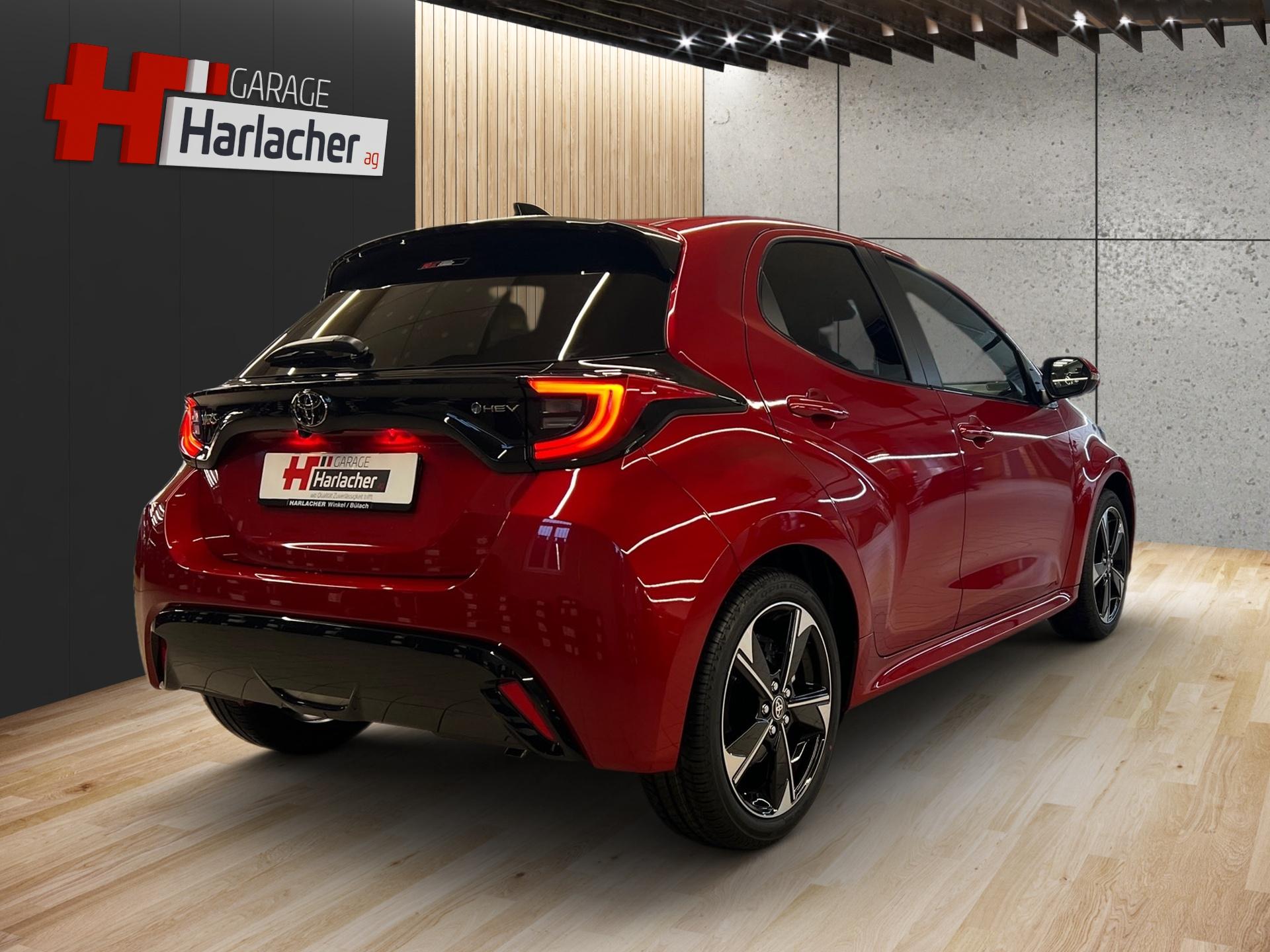 TOYOTA Yaris 1.5 Premium e-CVT-image-4