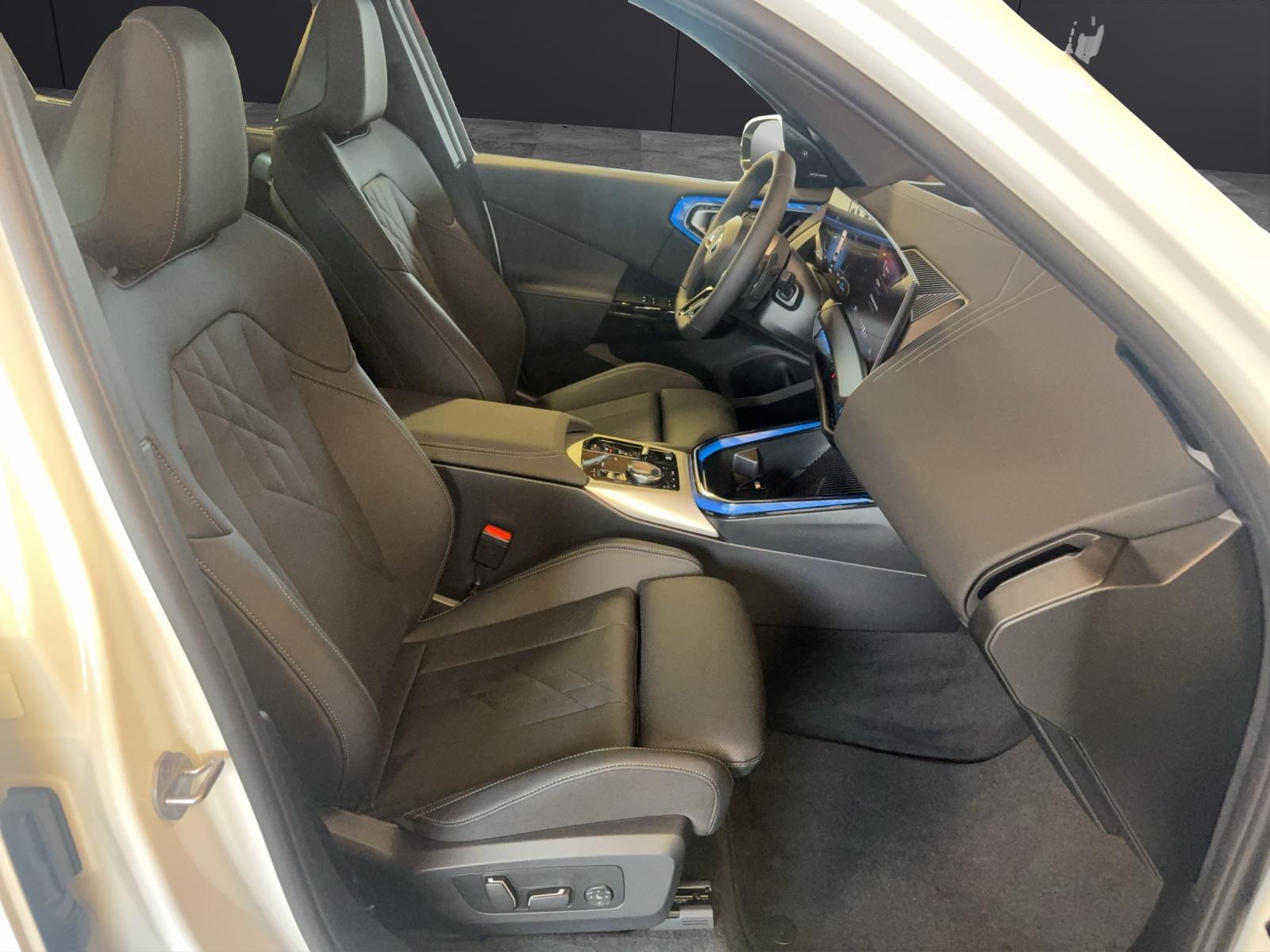 BMW X3 30e xDrive-image-15