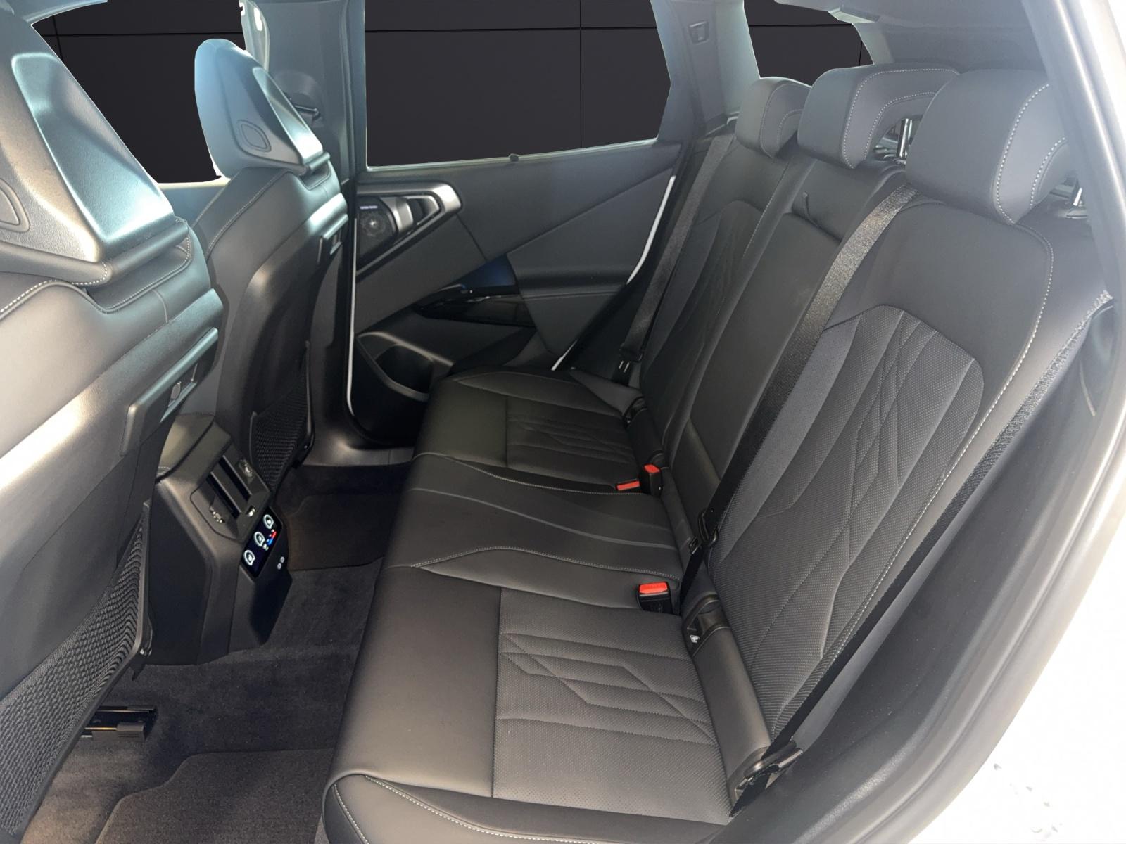 BMW X3 30e xDrive-image-12