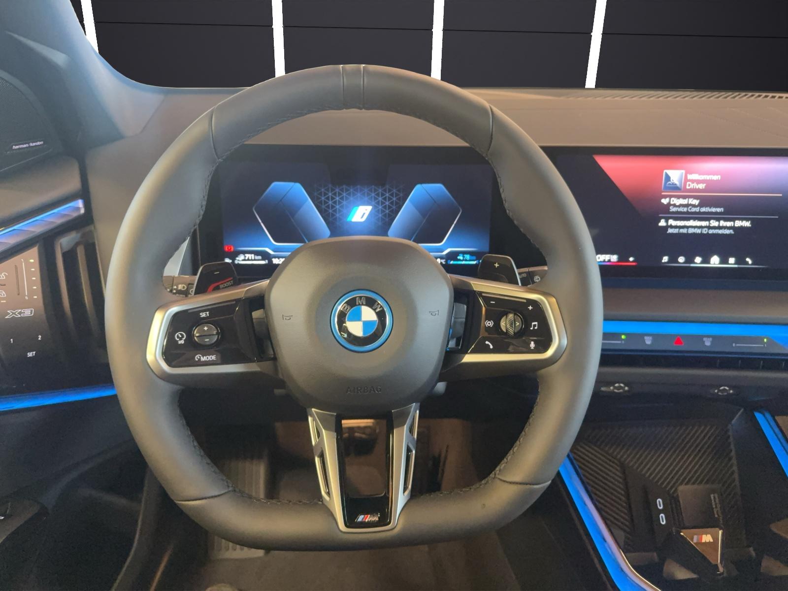 BMW X3 30e xDrive-image-16