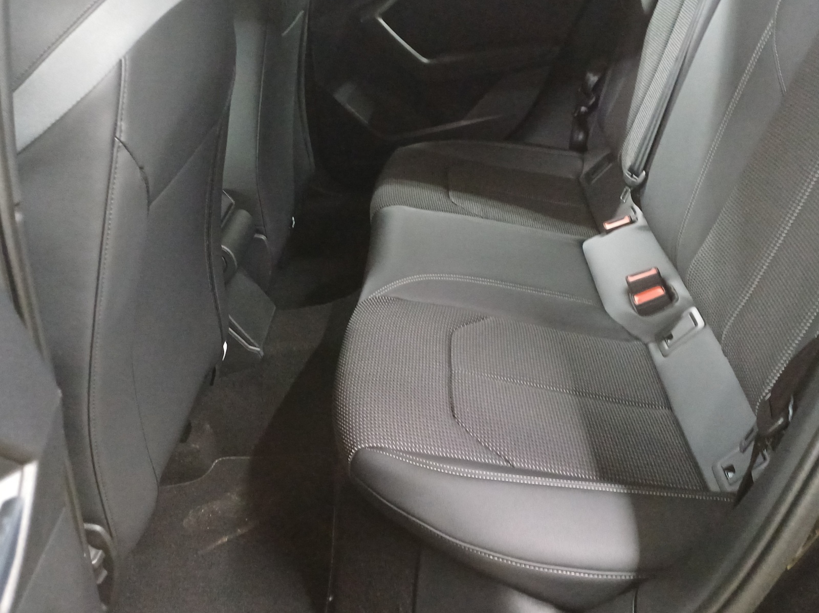 AUDI A1 Sportback 30 TFSI S-tronic-image-11