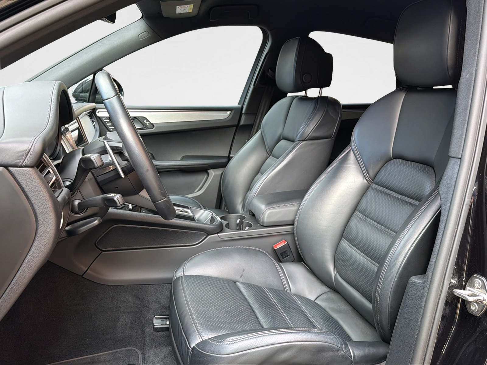PORSCHE Macan S PDK-image-8