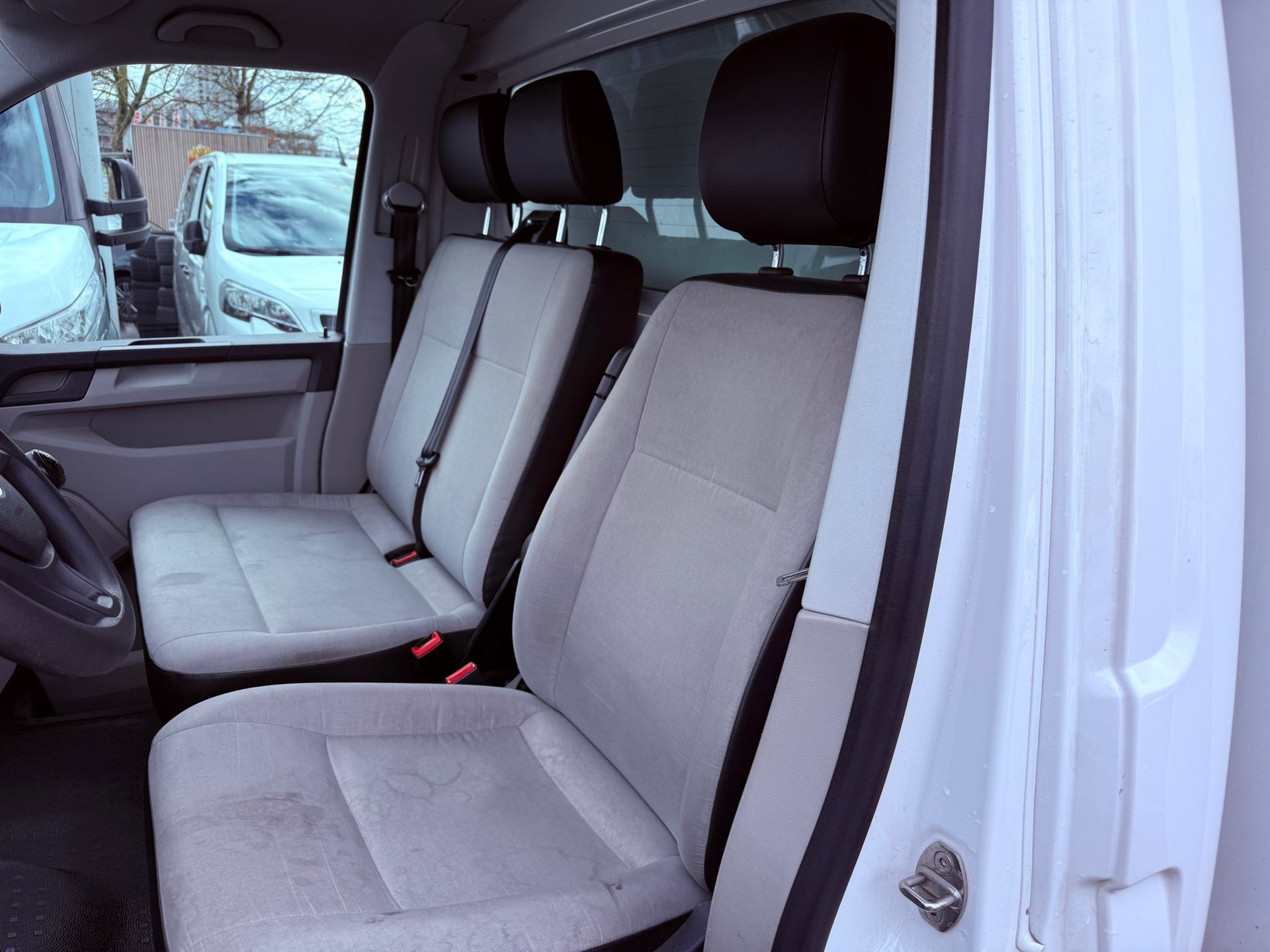 VW T6 2.0 TDI-image-8