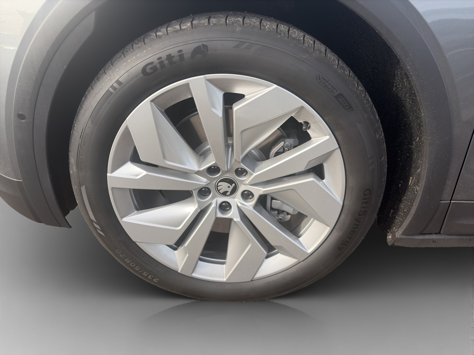 SKODA Elroq 85x 4x4-image-14