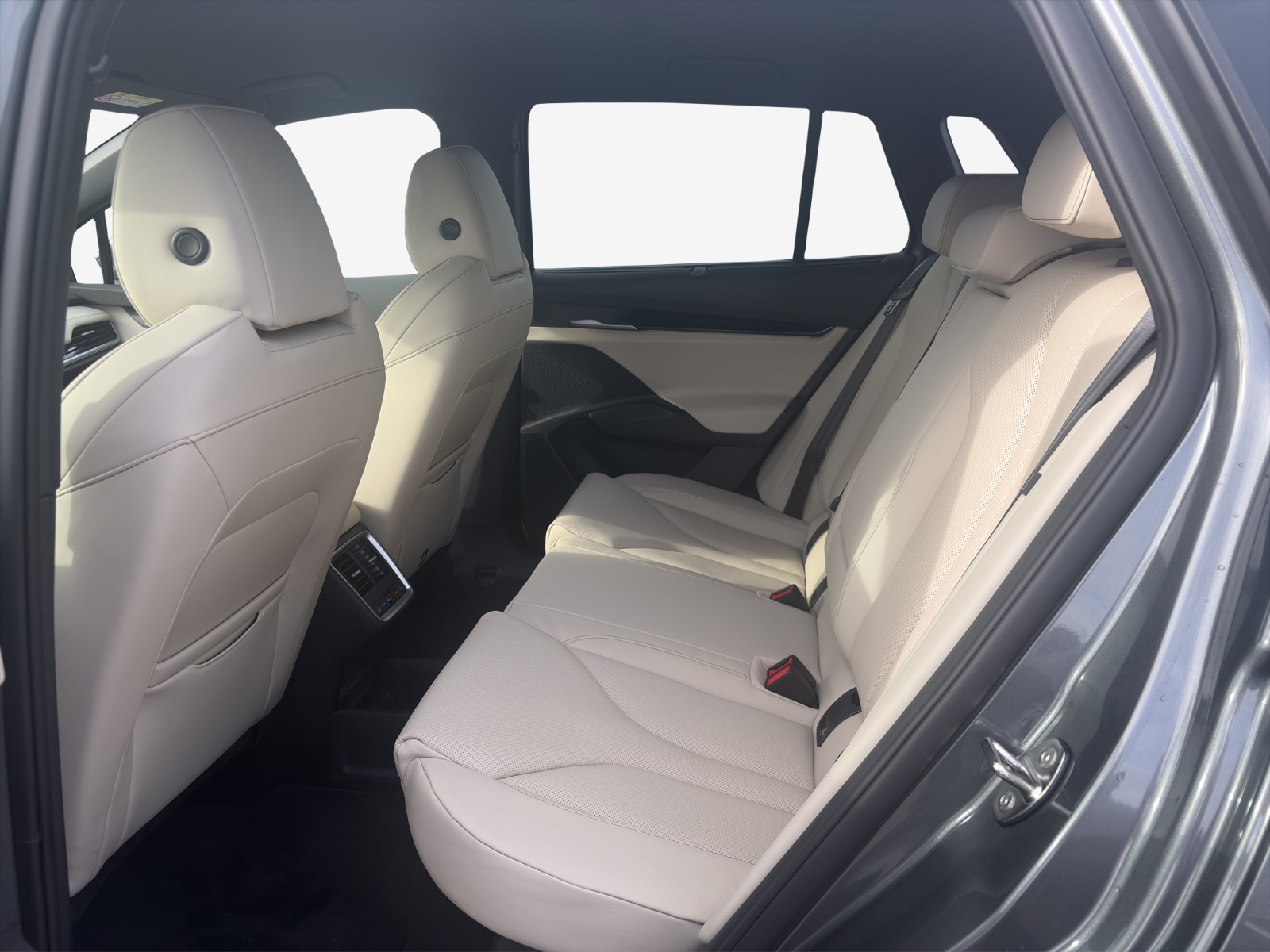 SKODA Elroq 85x 4x4-image-12
