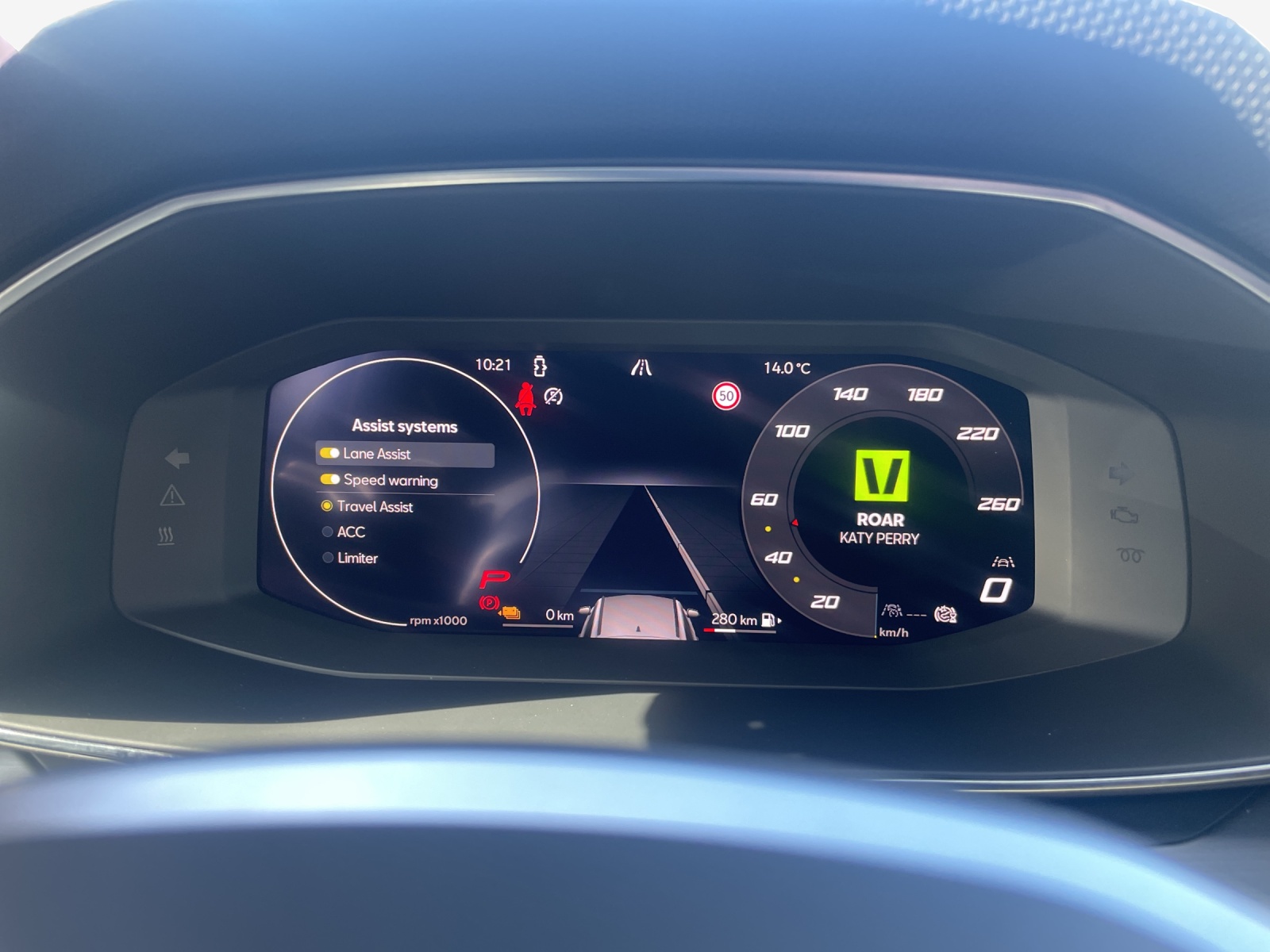 SEAT Leon ST 1.5 eHybrid pHEV DSG FR-image-14