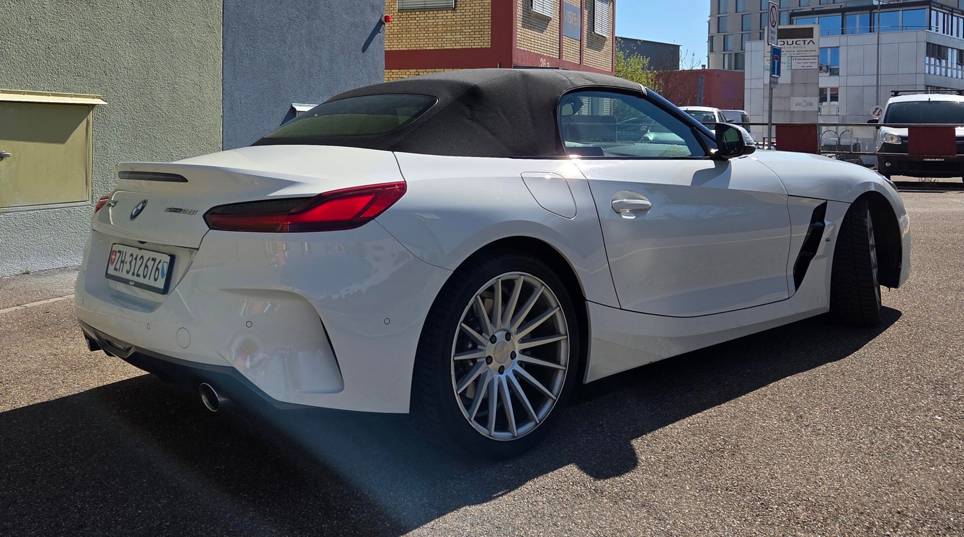BMW Z4 sDrive 20i Steptronic-image-2