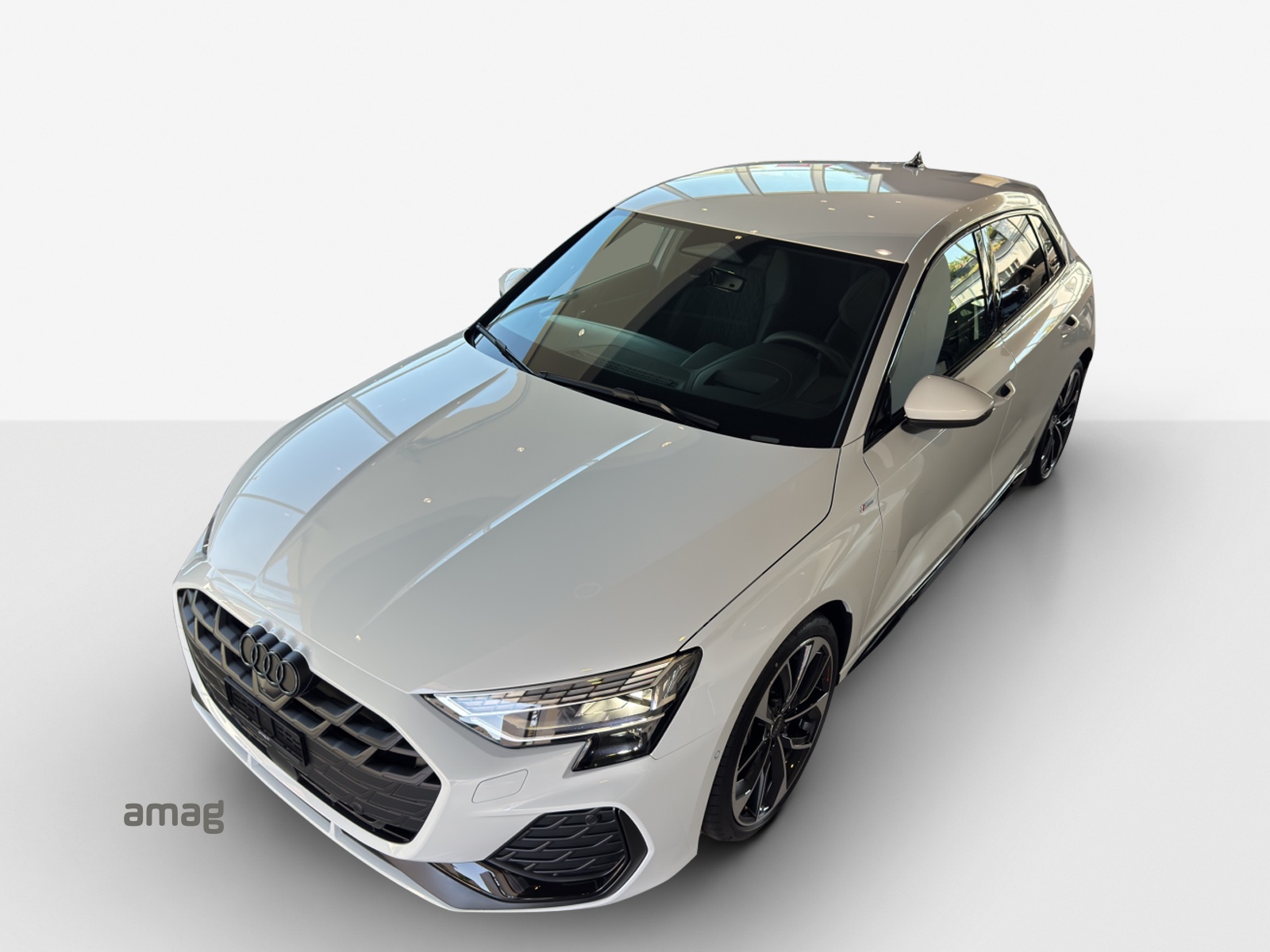 AUDI A3 Sportback TFSI 110 kW S line Attraction S tronic-image-14
