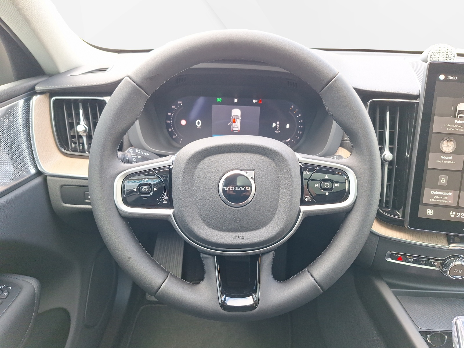 VOLVO XC60 2.0 B5 MH Ultra Dark AWD-image-9