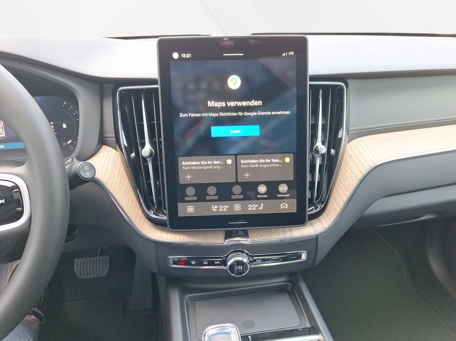 VOLVO XC60 2.0 B5 MH Ultra Dark AWD-image-11