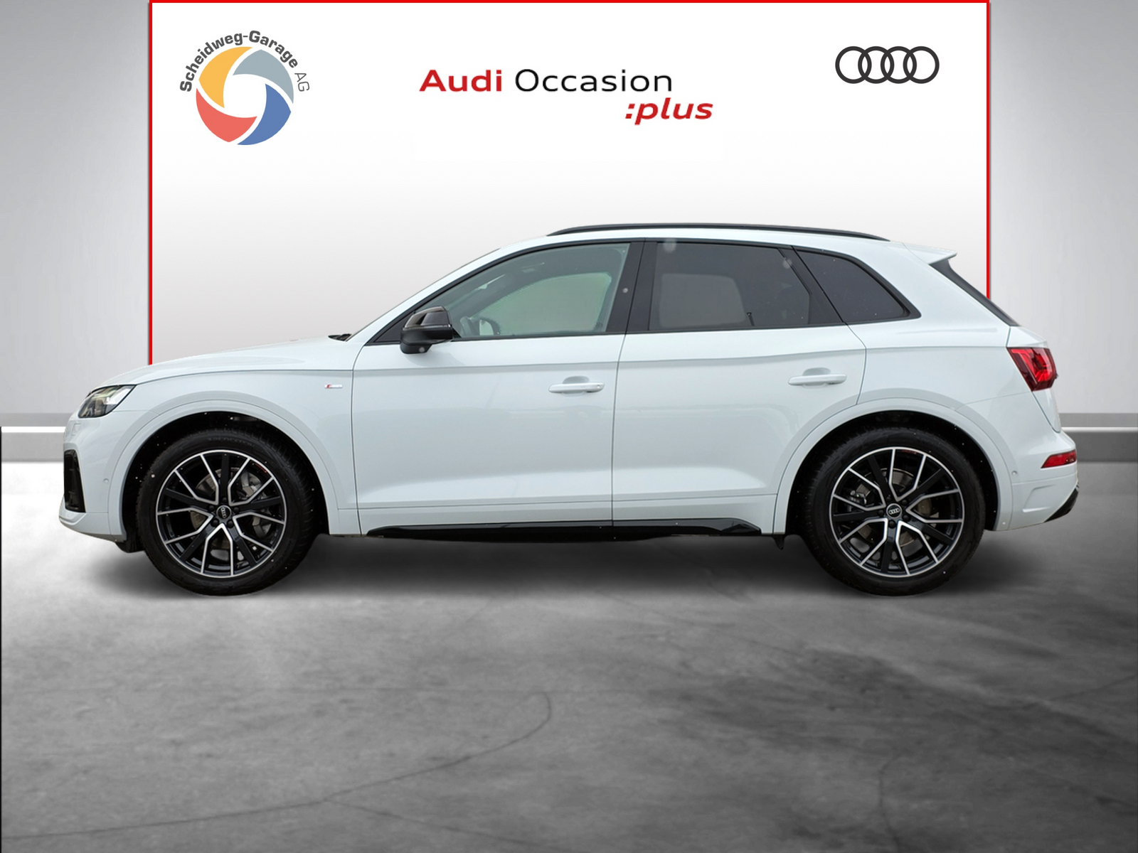 AUDI Q5 40 TDI Black Edition quattro S-tronic-image-2
