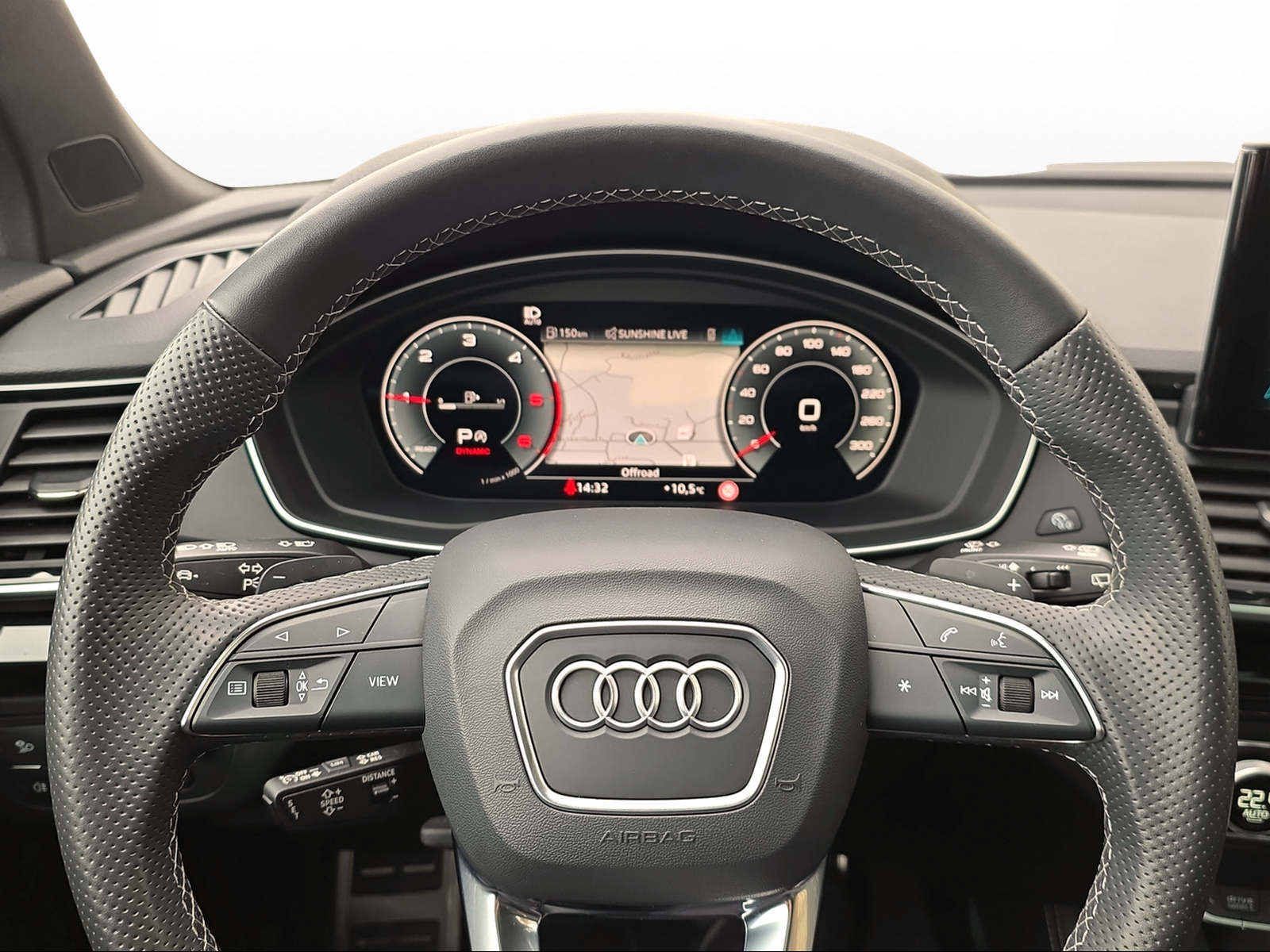 AUDI Q5 40 TDI Black Edition quattro S-tronic-image-4