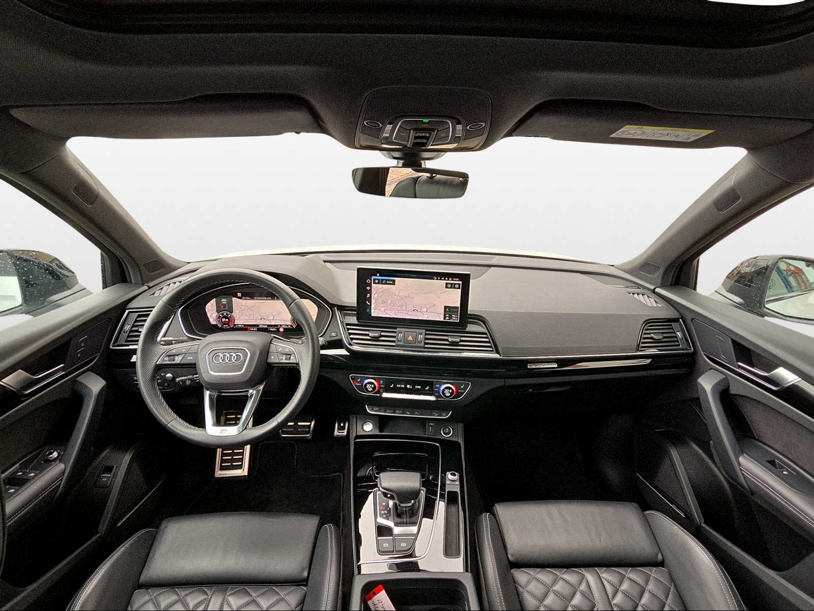 AUDI Q5 40 TDI Black Edition quattro S-tronic-image-3