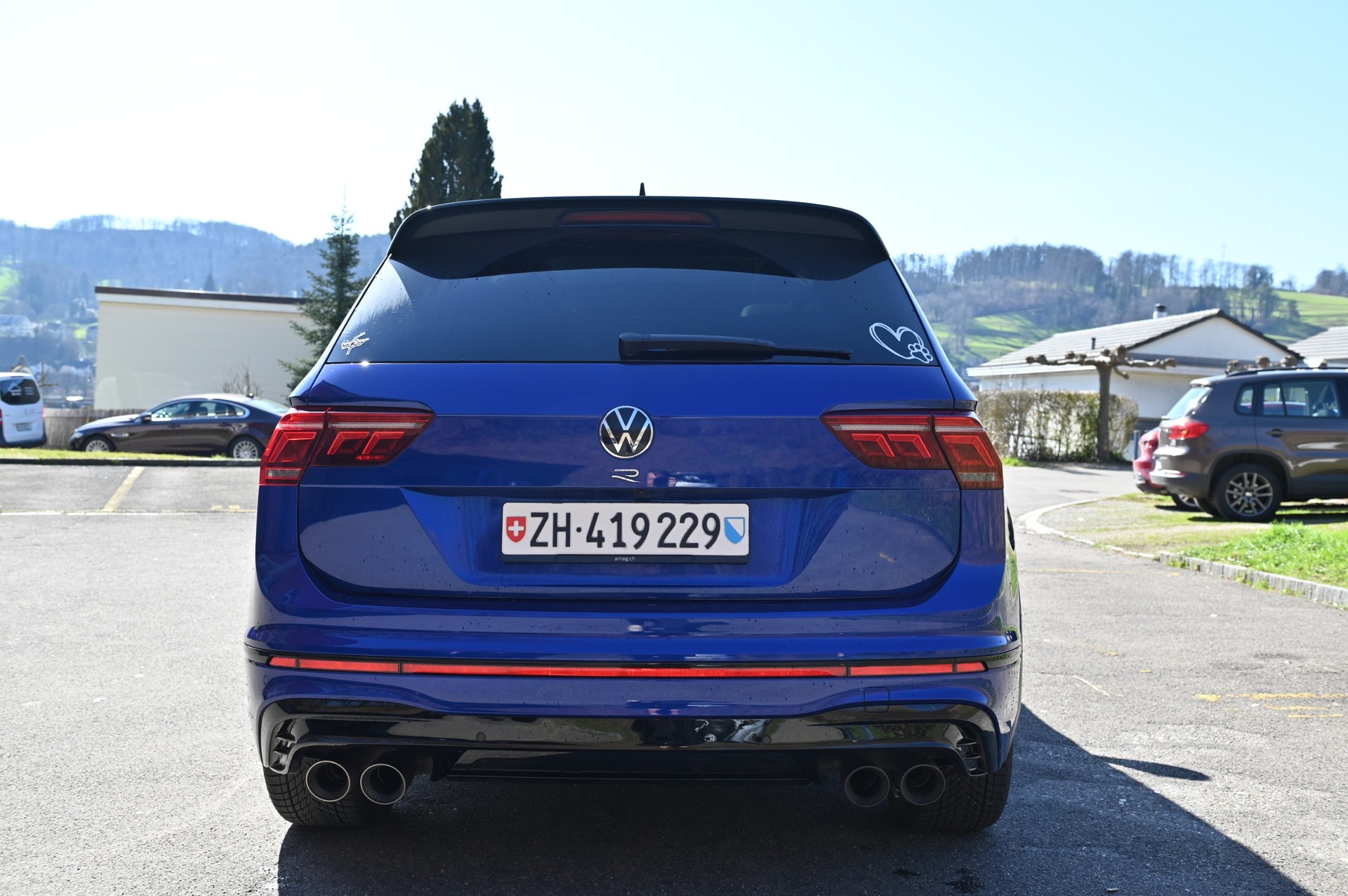 VW Tiguan 2.0TSI R 4Motion DSG-image-1