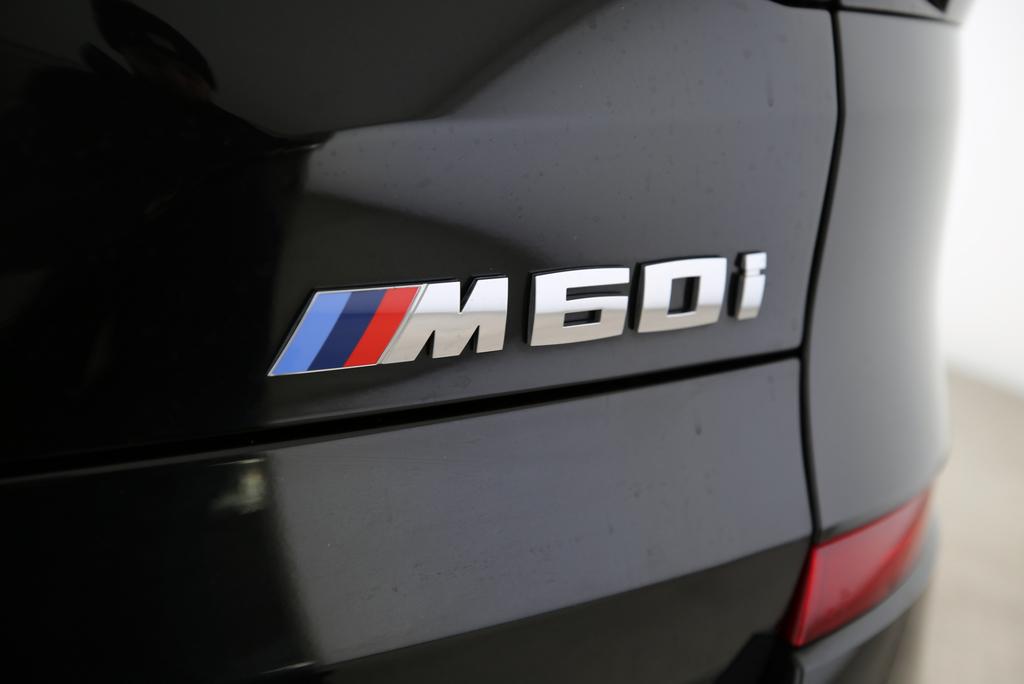 BMW X5 M60i xDrive-image-18