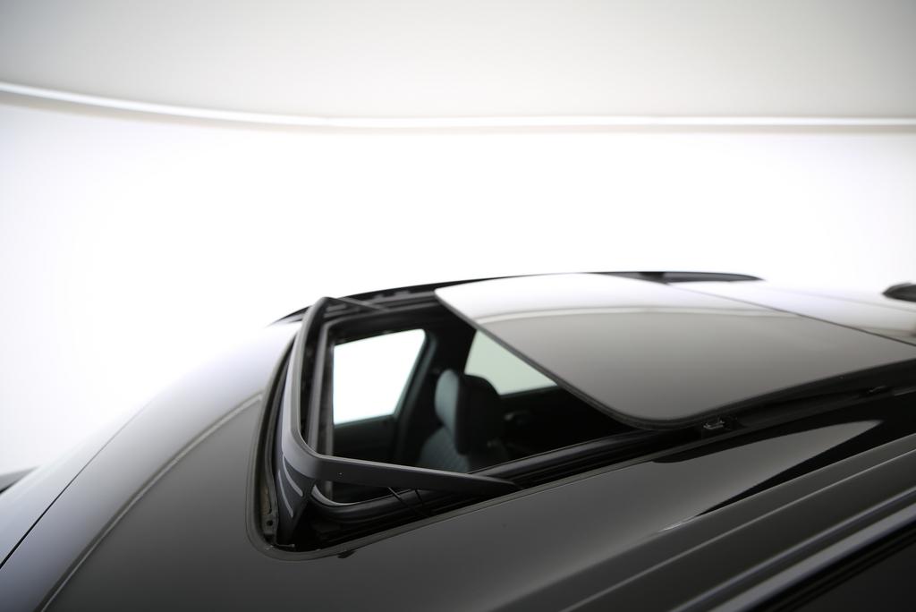 BMW X5 M60i xDrive-image-15