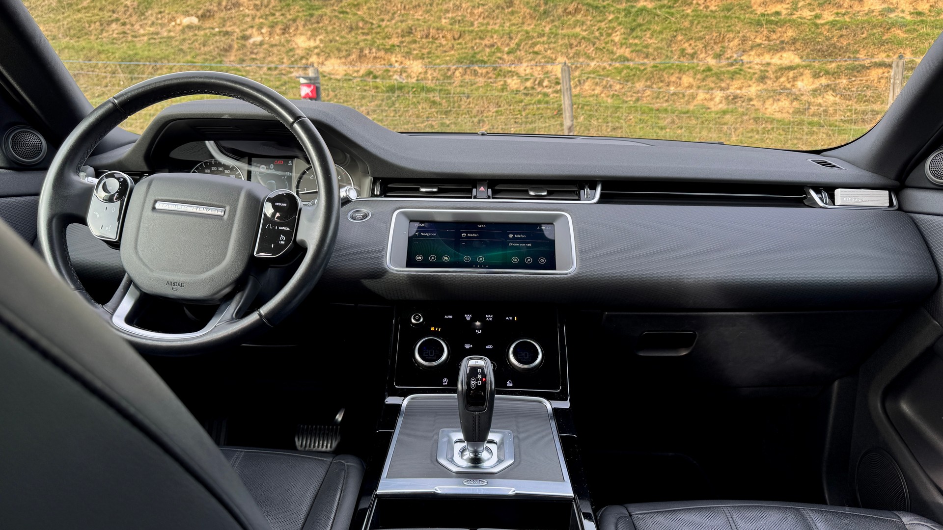 LAND ROVER Range Rover Evoque D 150 S AT9-image-5