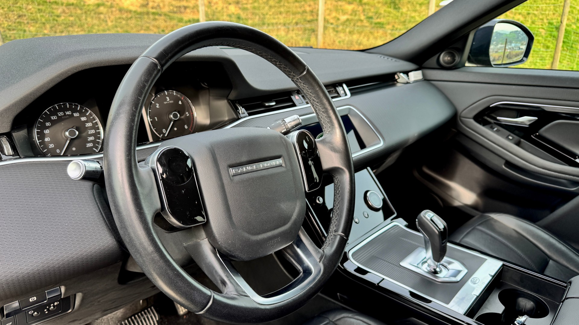 LAND ROVER Range Rover Evoque D 150 S AT9-image-3