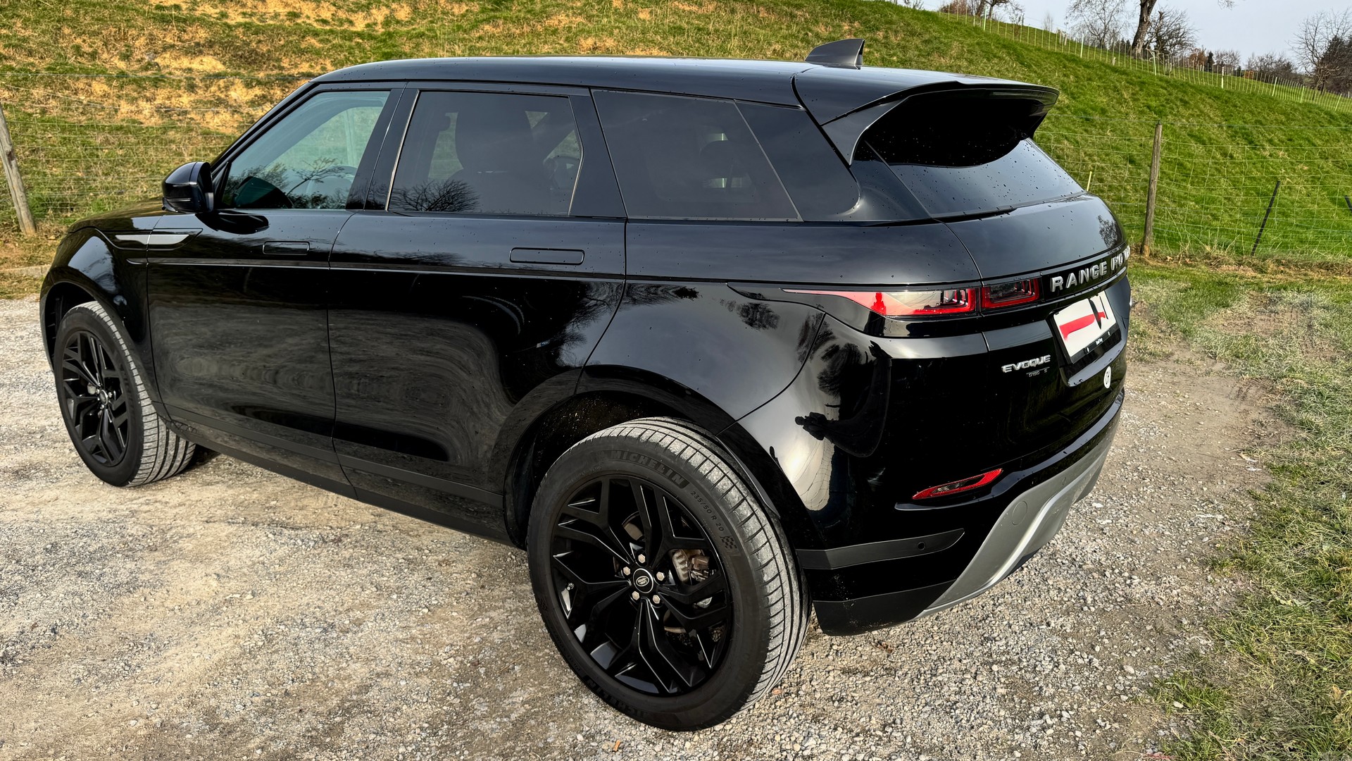 LAND ROVER Range Rover Evoque D 150 S AT9-image-1