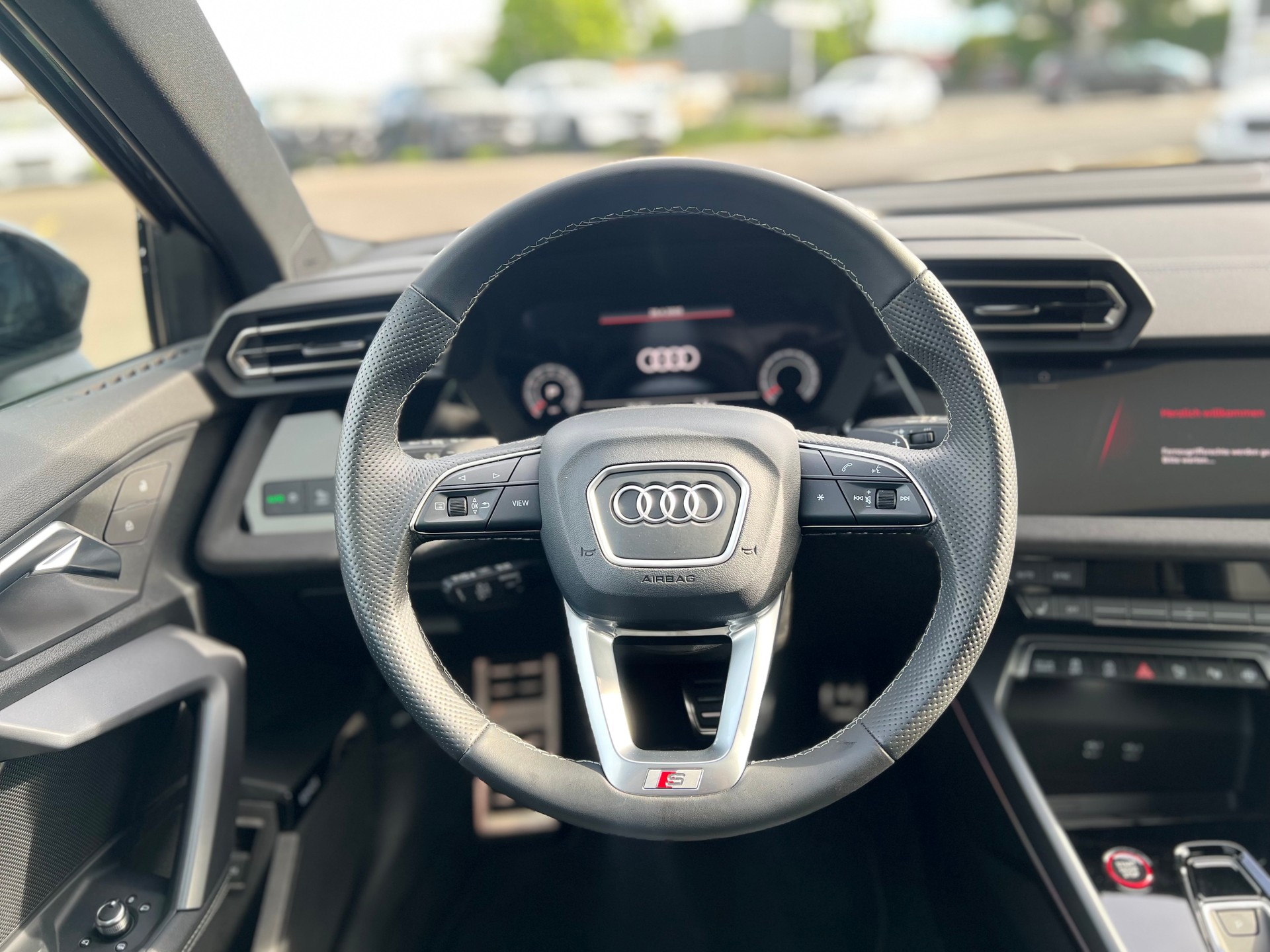 AUDI S3 Sportback TFSI quattro S-tronic-image-16