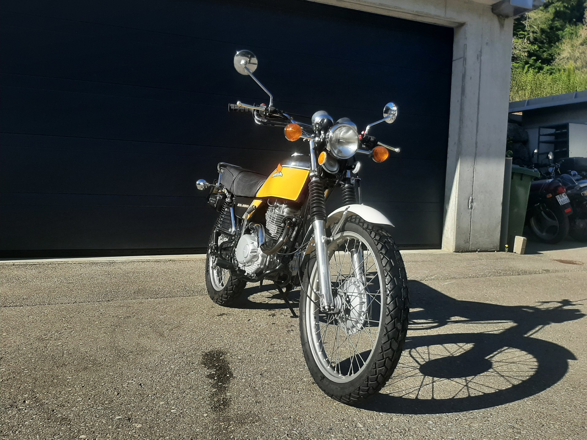HONDA XL 250-showroom-element-3