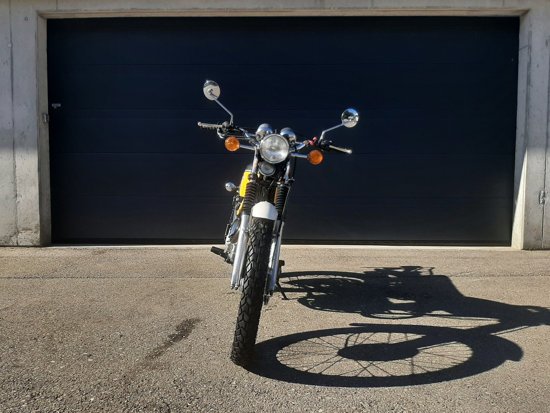 HONDA XL 250-showroom-element-2