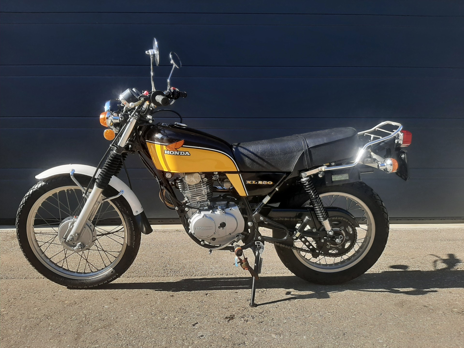 HONDA XL 250-showroom-element-1