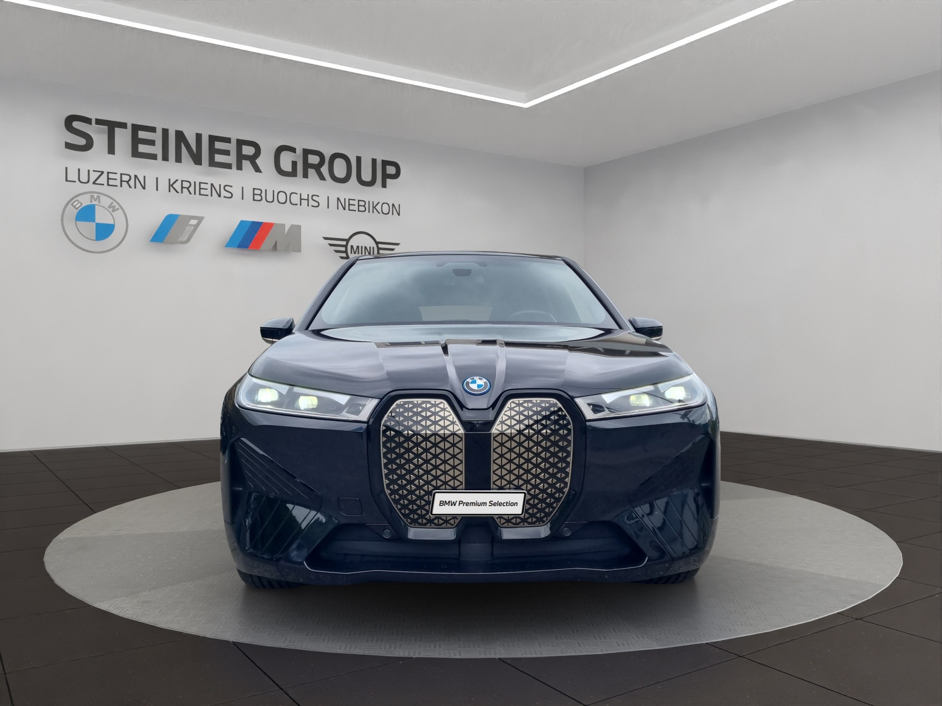 BMW iX xDrive50-image-2