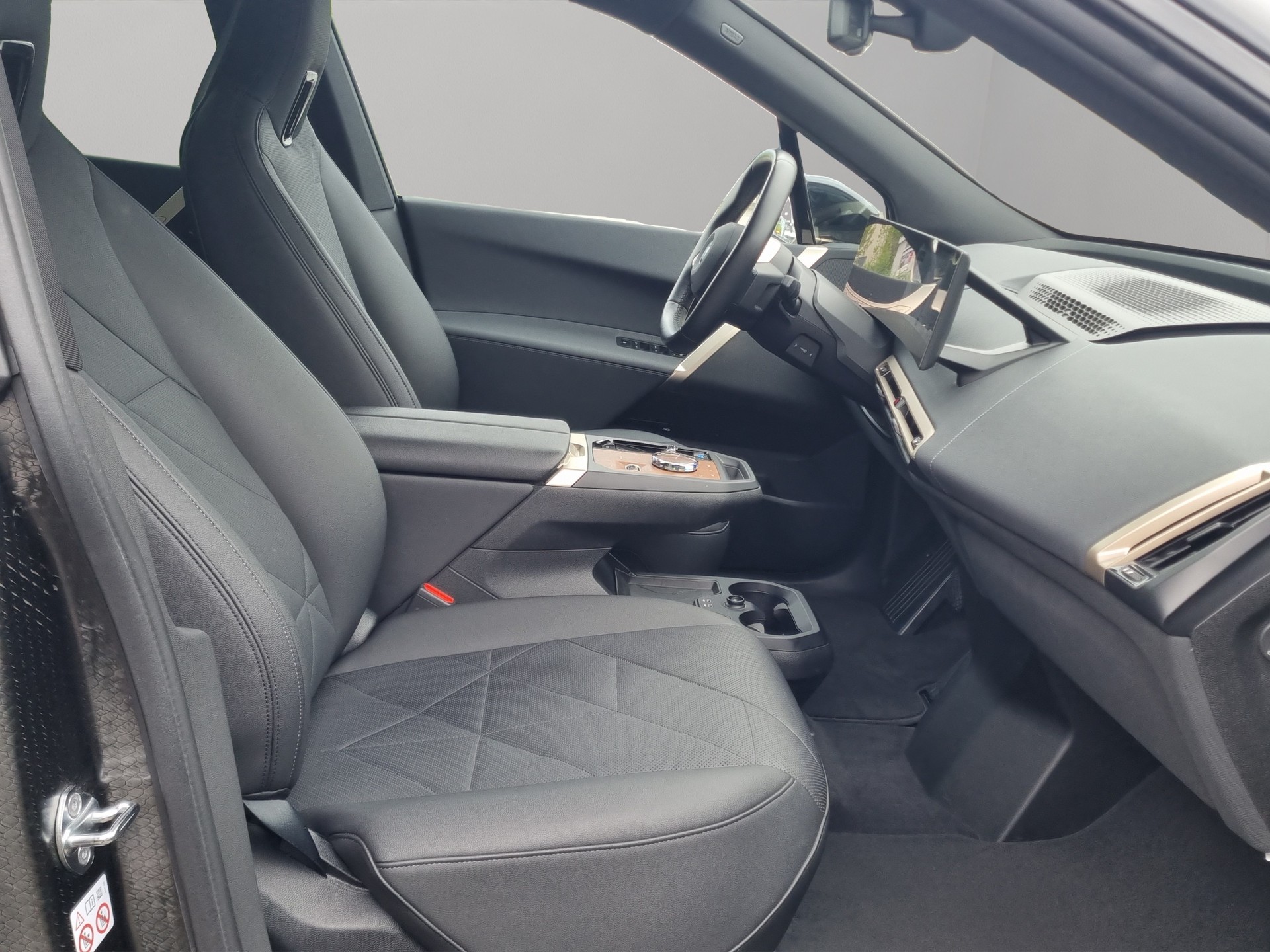 BMW iX xDrive50-image-21