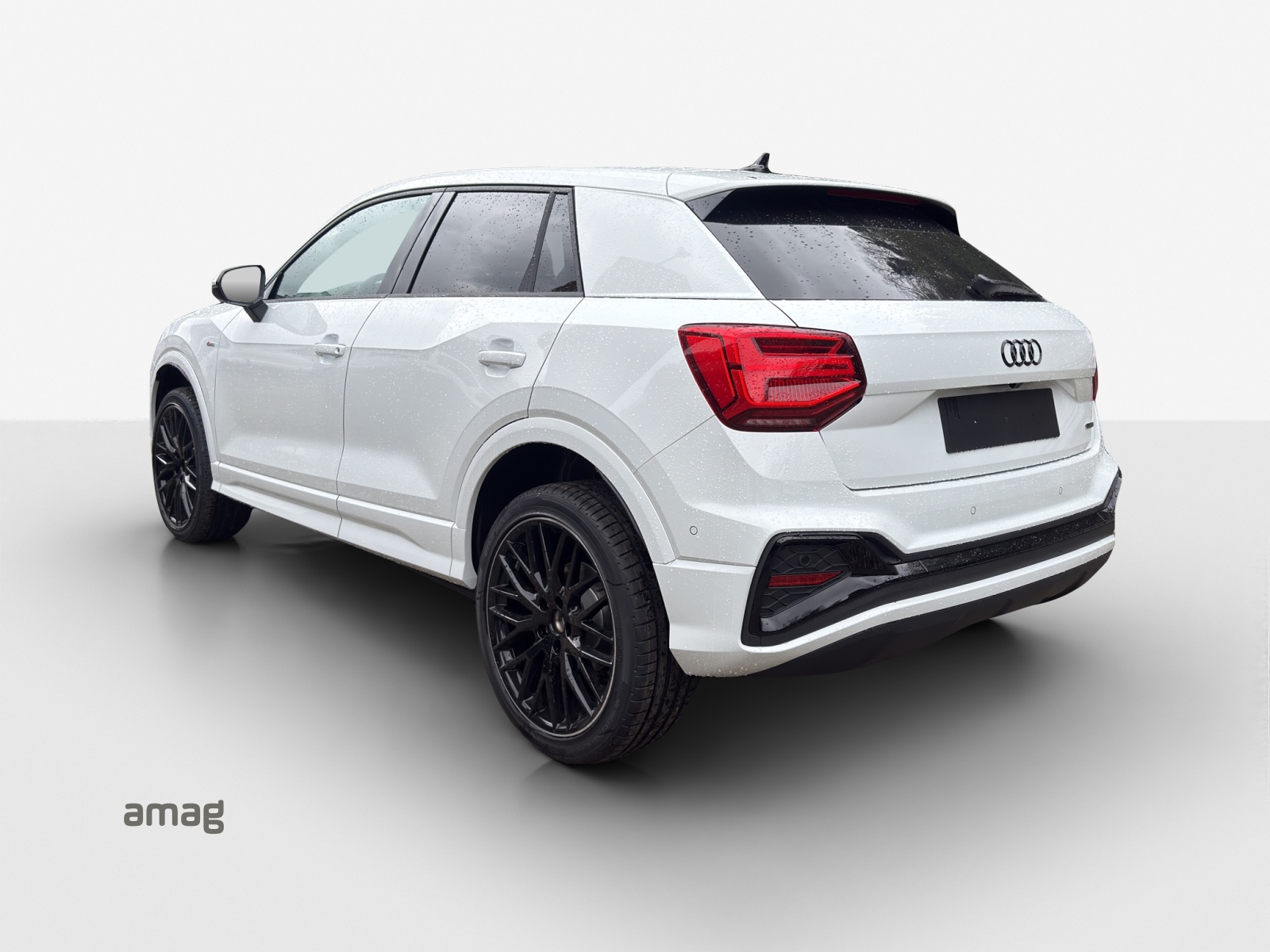 AUDI Q2 40 TFSI S line quattro S-tronic-showroom-element-2