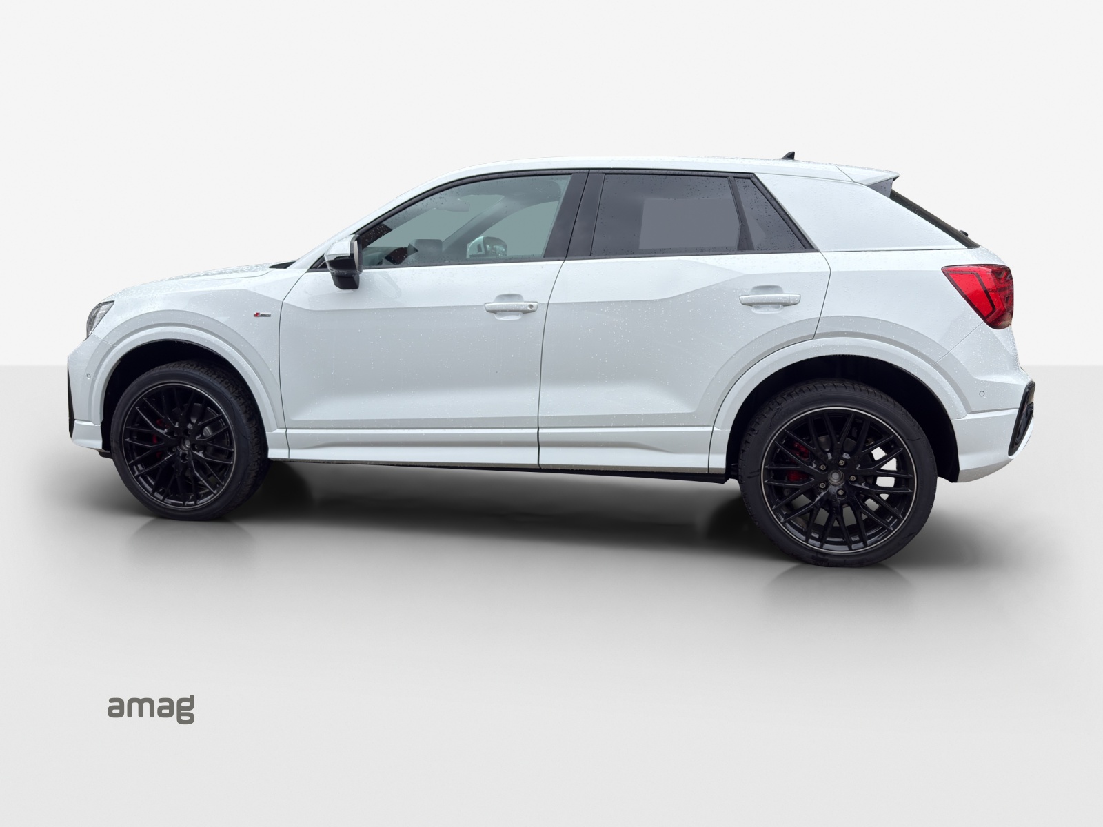 AUDI Q2 40 TFSI S line quattro S-tronic-showroom-element-1