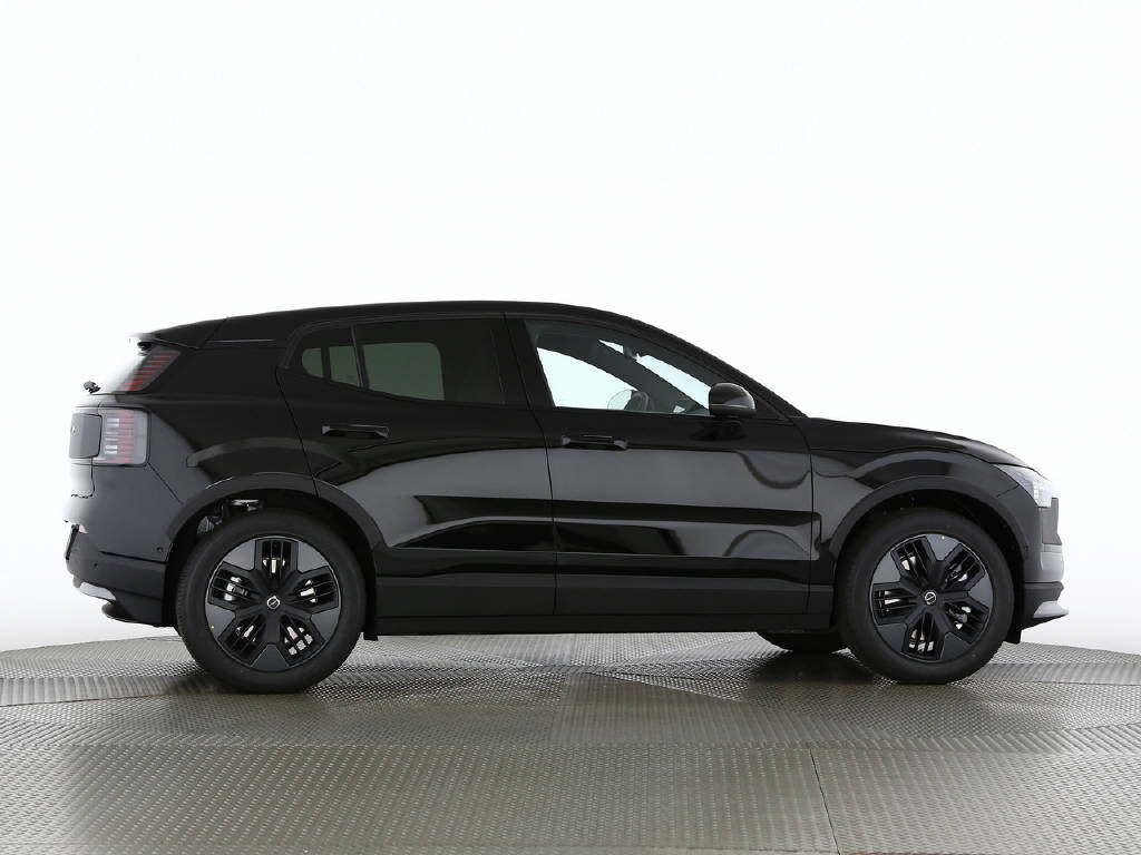 VOLVO EX 30 Cross Country P8 Ultra AWD-image-13