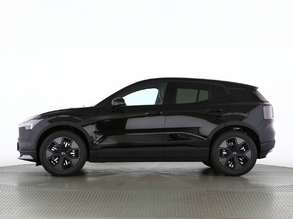 VOLVO EX 30 Cross Country P8 Ultra AWD-image-21