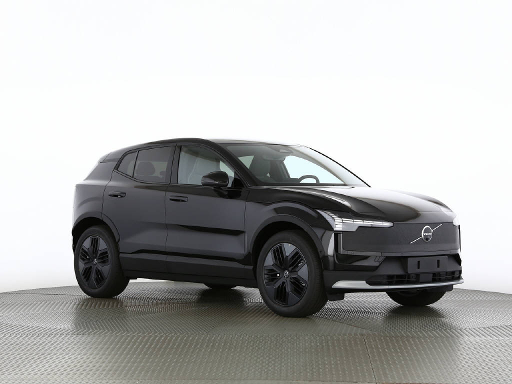 VOLVO EX 30 Cross Country P8 Ultra AWD-image-15