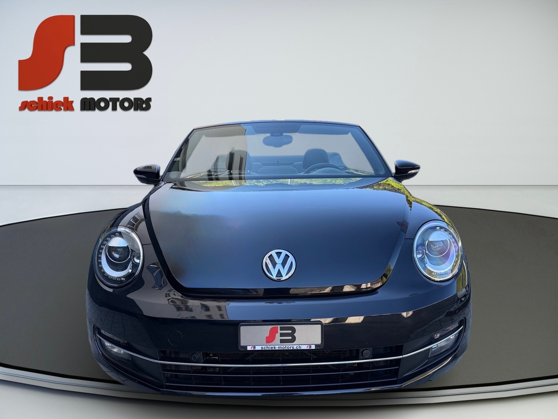 VW Beetle Cabrio 1.4 TSI Design-image-1