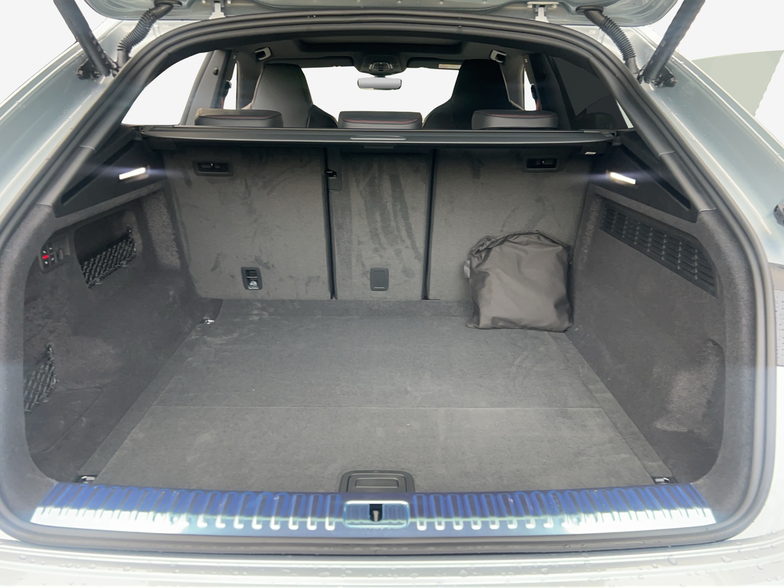 AUDI Q8 SUV 50 TDI quattro tiptronic-image-12