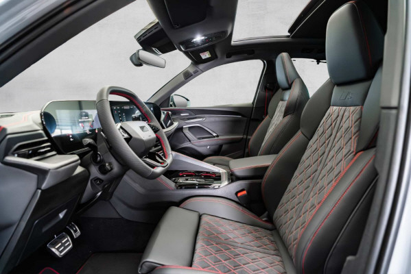 AUDI Q5 SB TDI quattro 150 kW-image-10