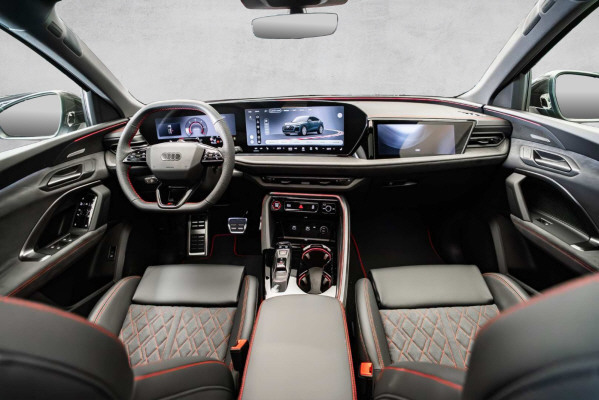 AUDI Q5 SB TDI quattro 150 kW-image-9