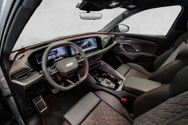 AUDI Q5 SB TDI quattro 150 kW-image-7